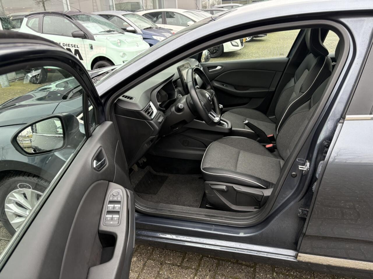 Renault CLIO 1.0 TCe Intens | Cruise control | Kunstlederen Bekleding | Airco