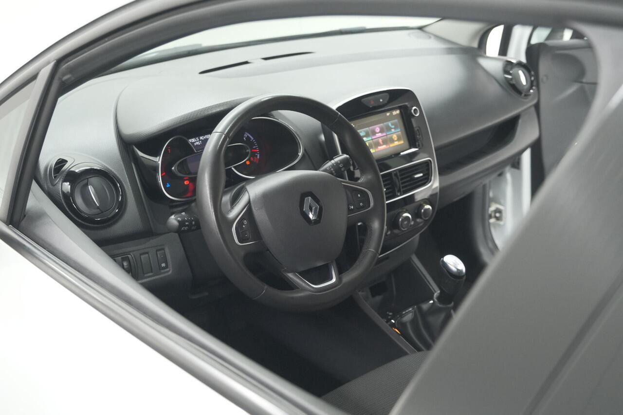 Renault CLIO Estate TCe 90 Limited | Trekhaak | Apple Carplay | Parkeersensoren