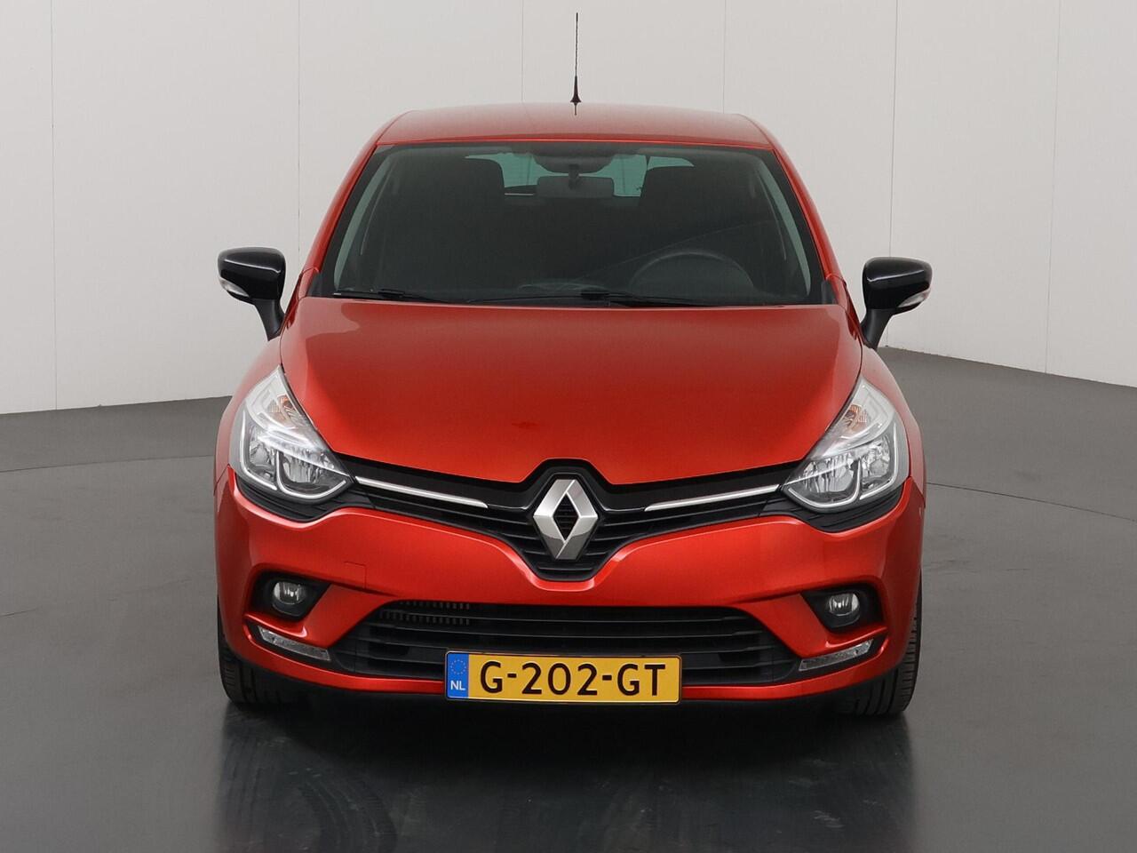 Renault CLIO 0.9 TCe Limited | Navigatie | Airco | Parkeersensoren | Cruise Control | Apple Carplay/Android Auto |
