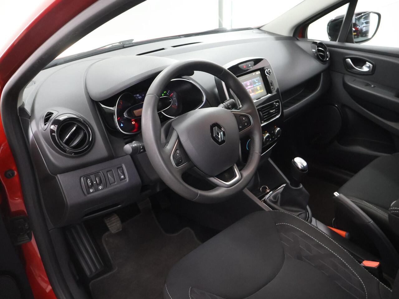 Renault CLIO 0.9 TCe Limited | Navigatie | Airco | Parkeersensoren | Cruise Control | Apple Carplay/Android Auto |