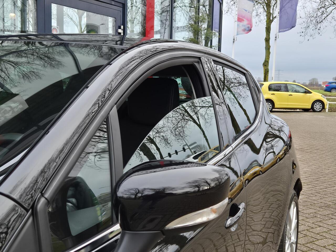 Renault CLIO 0.9 TCe Limited | Navigatie | Airco | LM Velgen | Cruise Control | Electr. ramen Renault Clio 0.9 TCe Limited | Navi | Airco | LM Velgen | Cruise Control | Electr. ramen