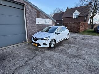 renault-clio-1.0-tce-initiale-paris