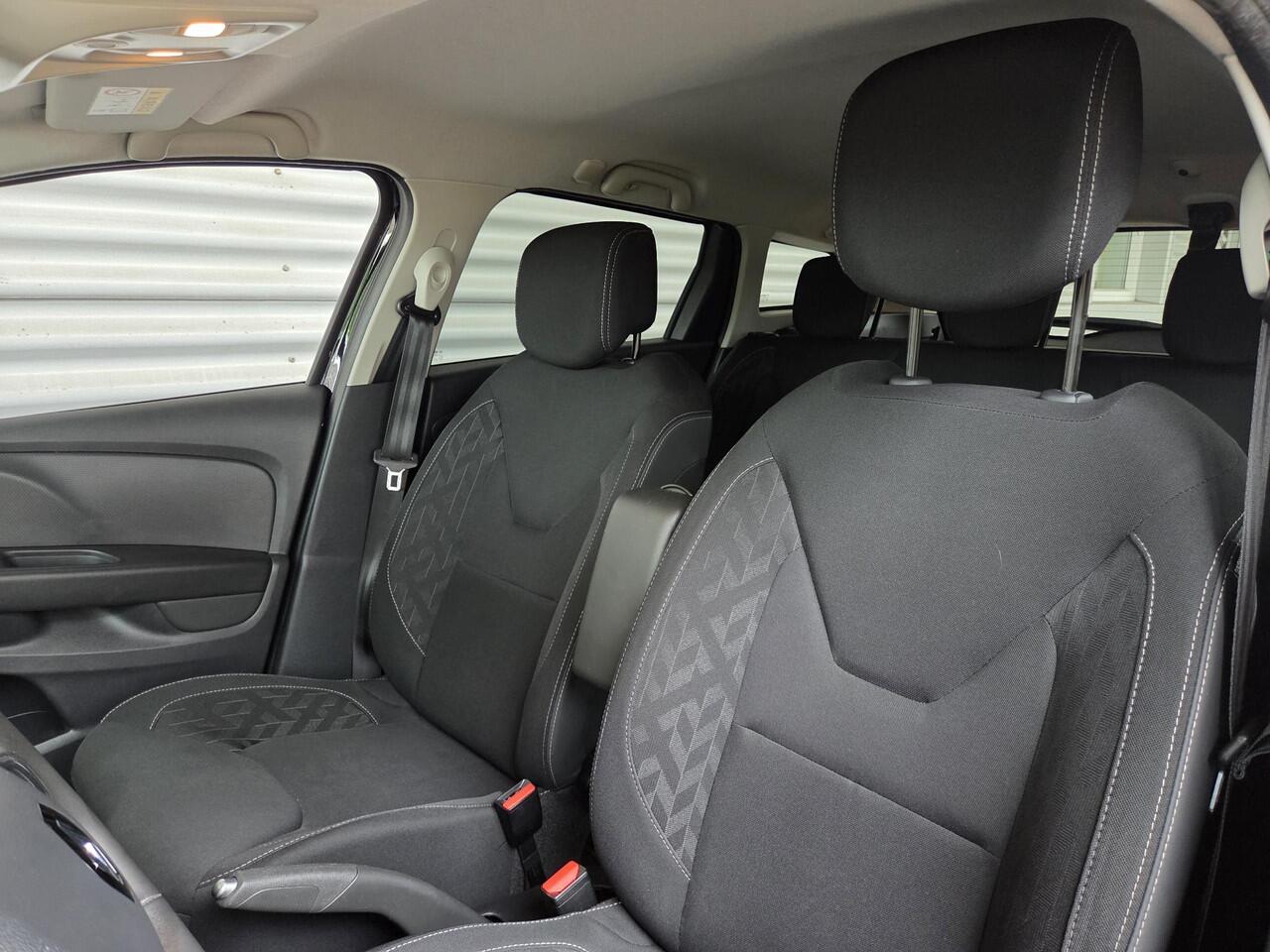 Renault CLIO Estate 0.9 TCe Limited