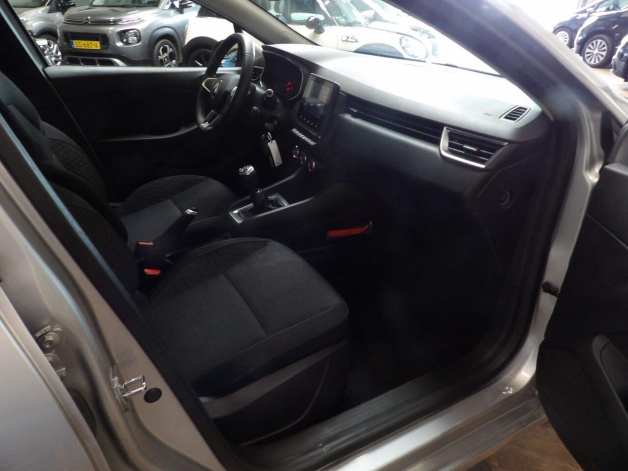 Renault CLIO 1.0 TCE 5drs - navigatie - cruise - carplay