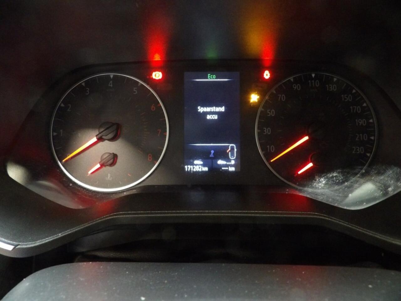 Renault CLIO 1.0 TCE 5drs - navigatie - cruise - carplay