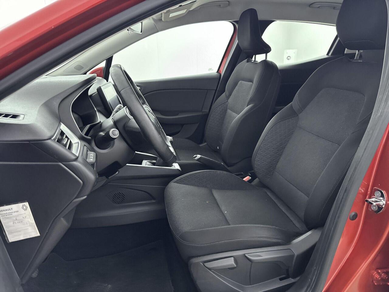 Renault CLIO 1.0 TCe Zen 100PK | Parkeersensoren | Cruise Control | Lichtmetalen Velgen | Apple CarPlay & Android Auto