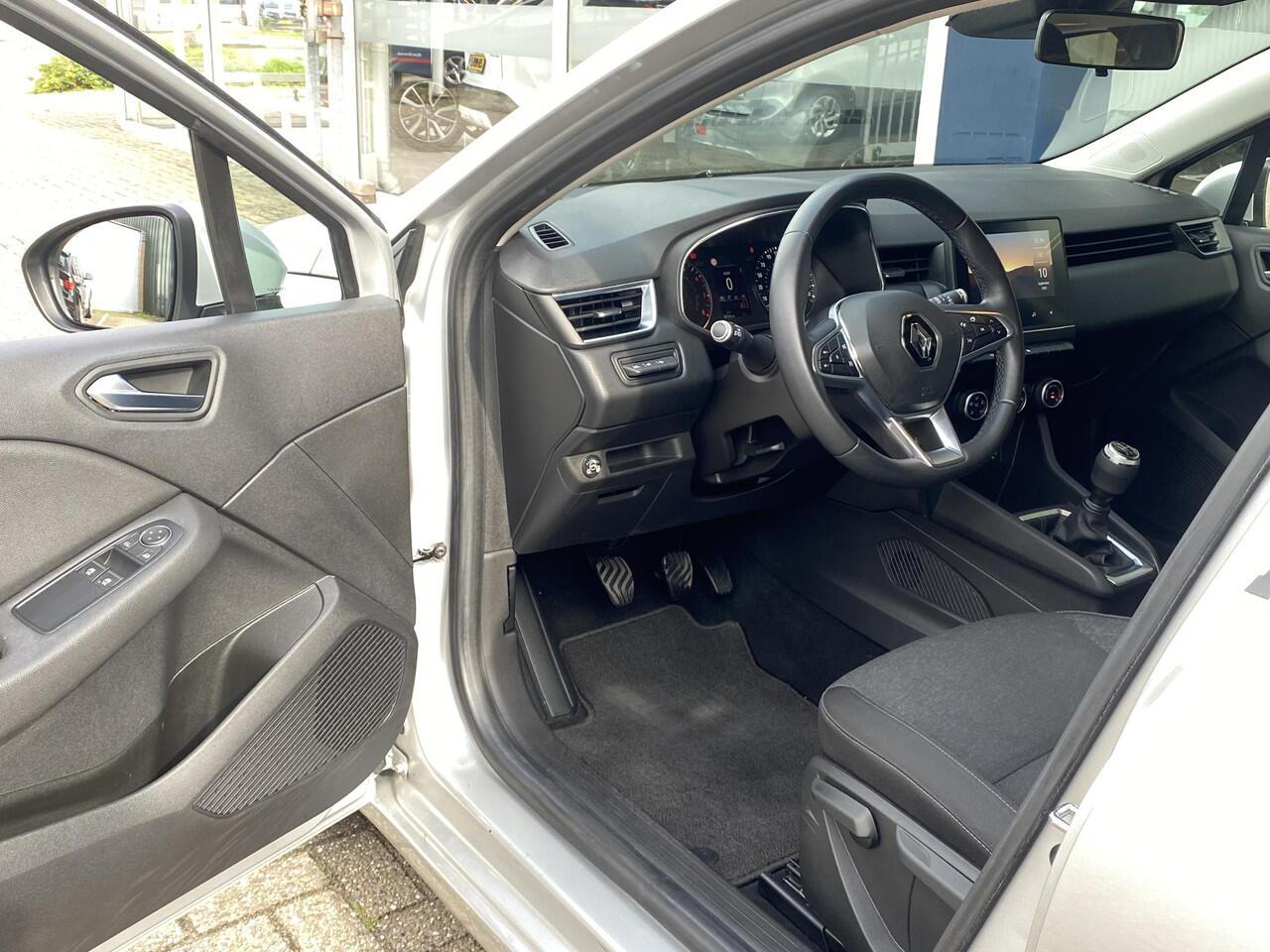 Renault CLIO 1.0 TCe Bi-Fuel Zen / LPG-Benzine / NL-Auto / 1e-Eigenaar / Dealer-Onderhouden / Cruise-Control / Apple-Carplay & Android-Auto / LED / DAB Radio-bluetooth / PDC-Achter / 16'' LMV / ENZ.