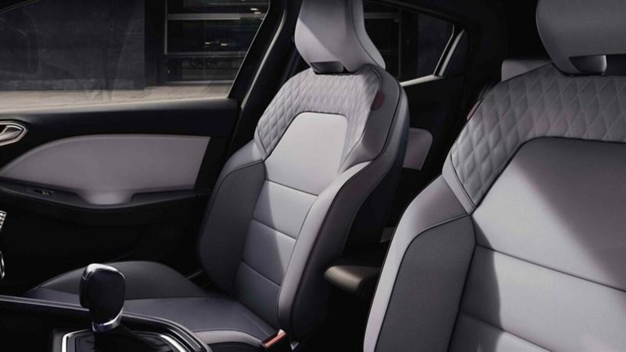 Renault CLIO 1.3 TCe automaat Initiale Paris *Verwacht*