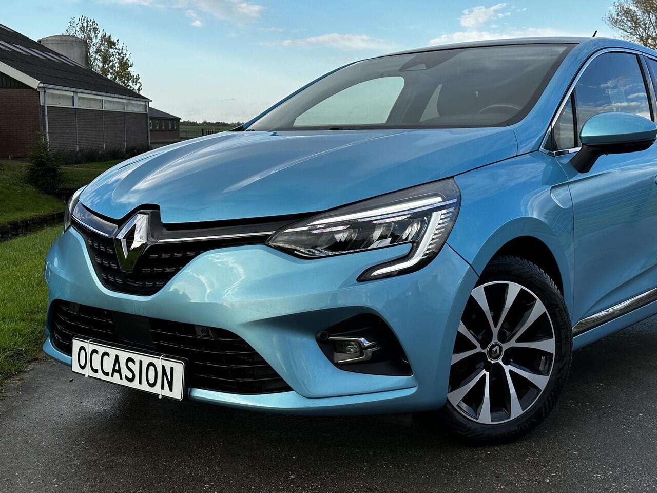 Renault CLIO 1.0 TCe Intens | NAVIGATIE | KEYLESS ENTRY & START | PARKEERCAMERA | LM. VELGEN |