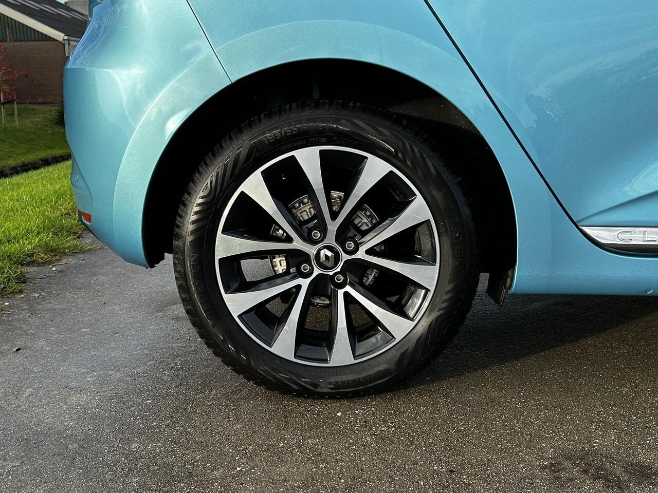 Renault CLIO 1.0 TCe Intens | NAVIGATIE | KEYLESS ENTRY & START | PARKEERCAMERA | LM. VELGEN |