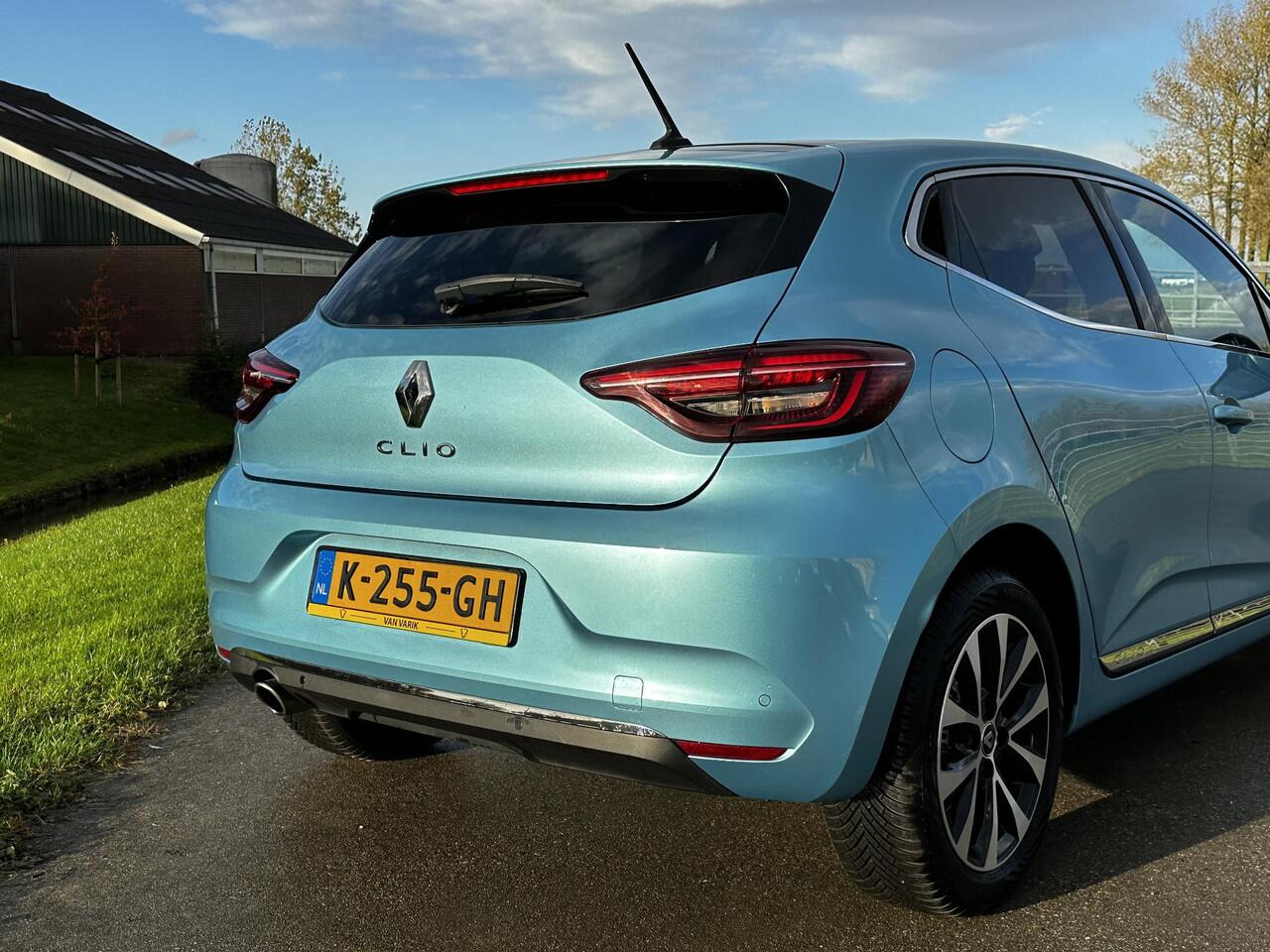 Renault CLIO 1.0 TCe Intens | NAVIGATIE | KEYLESS ENTRY & START | PARKEERCAMERA | LM. VELGEN |