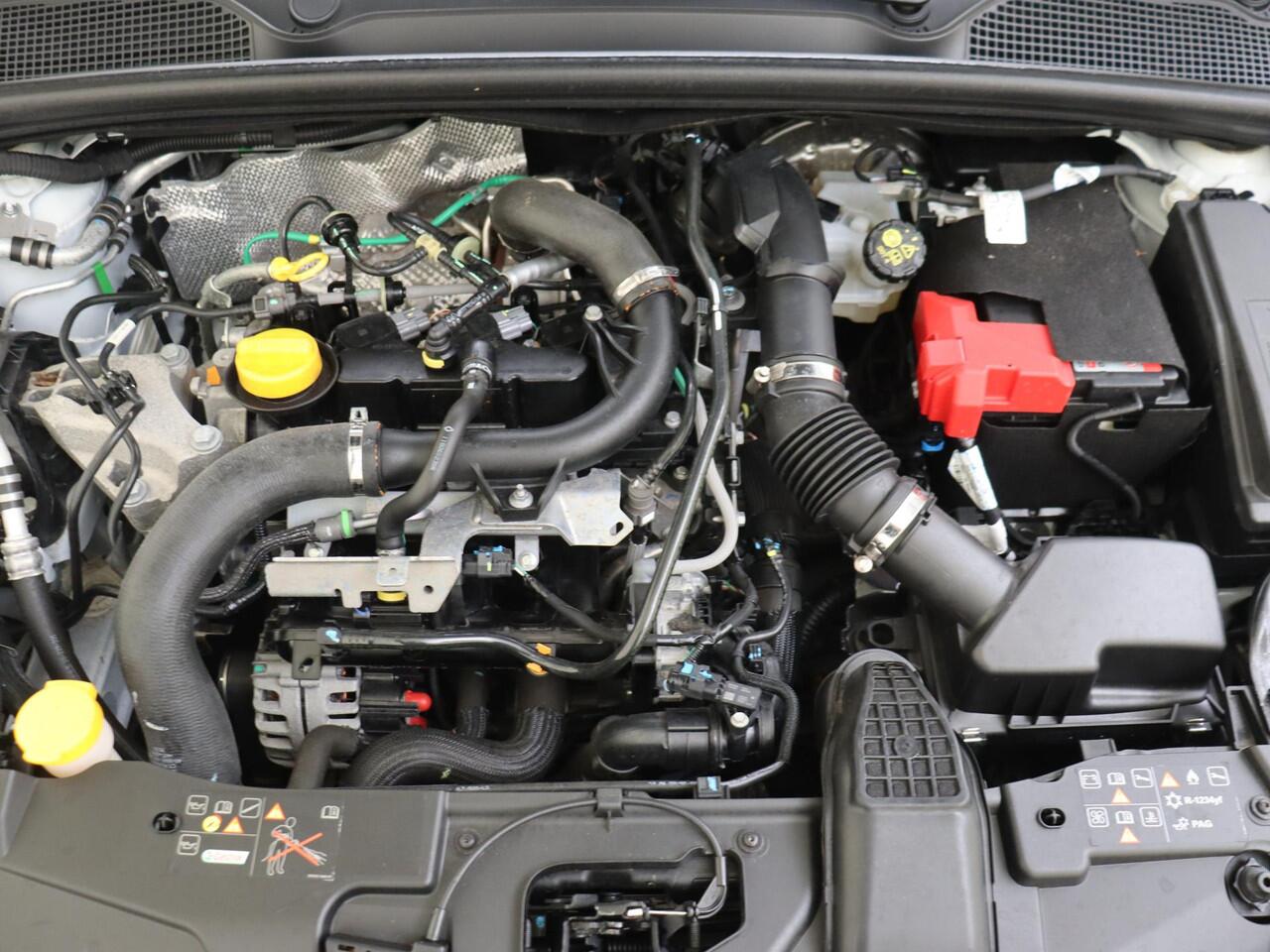 Renault CLIO 1.0 TCe 100 PK Intens Airco | Navigatie | Parkeersensoren Achter | Android Auto | Apple Carplay