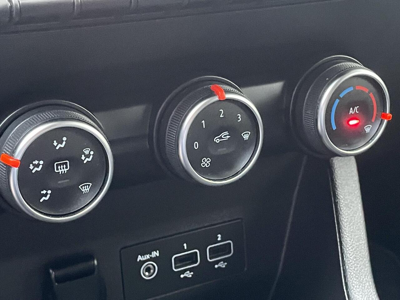 Renault CLIO 1.0 TCe Zen | Navigatie | Lichtmetalen velgen | Cruise control |