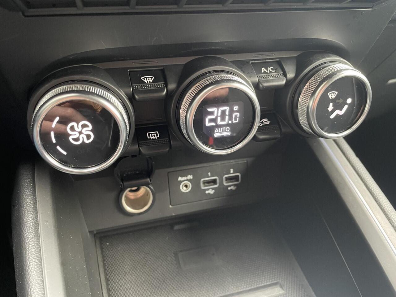 Renault CLIO V TCe 100 Intens | Dealeronderhouden | Apple Carplay/Android Auto | lage tellerstand!! | Luxe uitvoering | Zuinige auto |