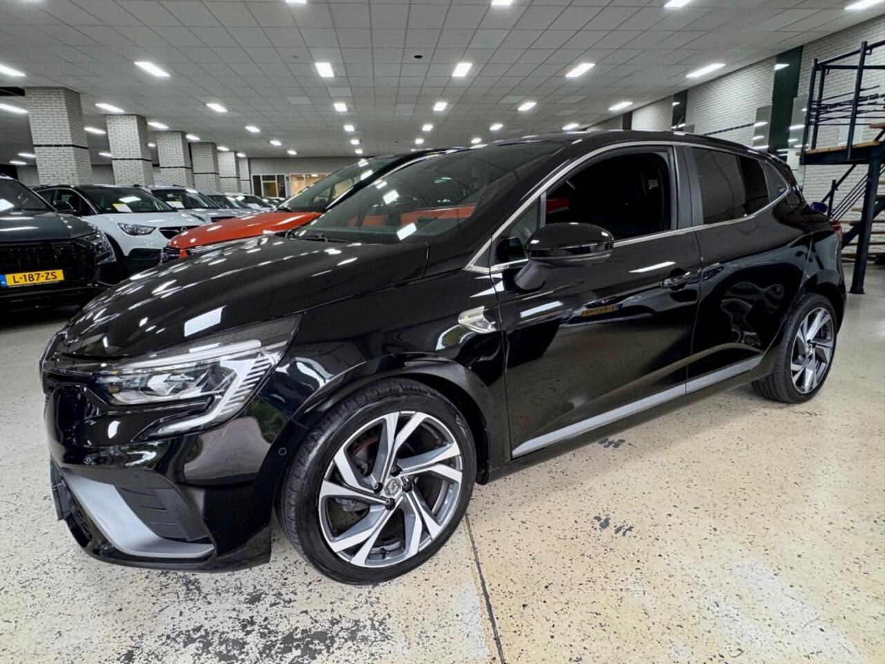 Renault CLIO R.S. LINE Navigatie Parkhulp 360cam Multimedia leder NAP NL Auto