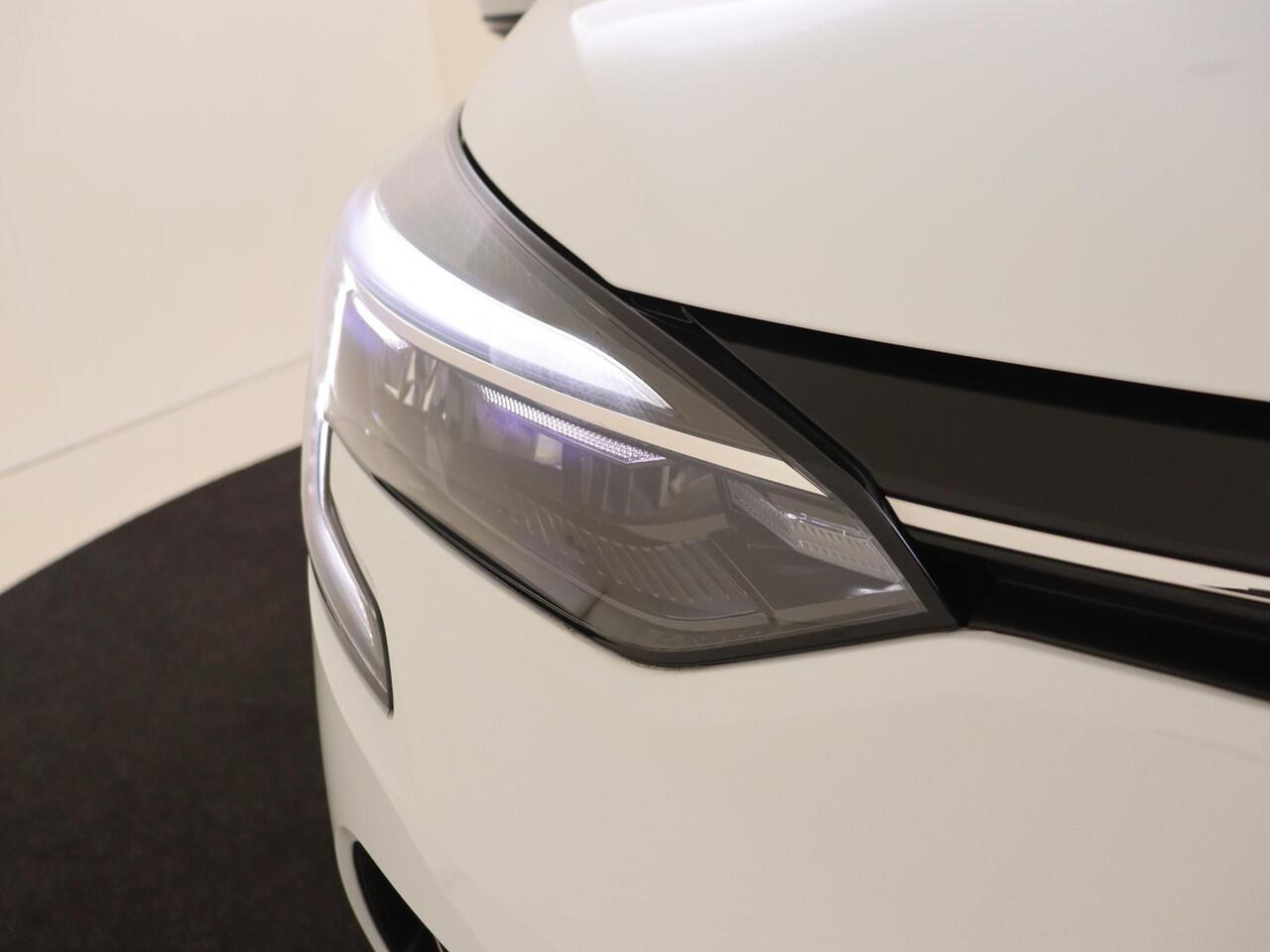 Renault CLIO 1.0 TCe 100 PK Intens Airco | Navigatie | Parkeersensoren Achter | Android Auto | Apple Carplay