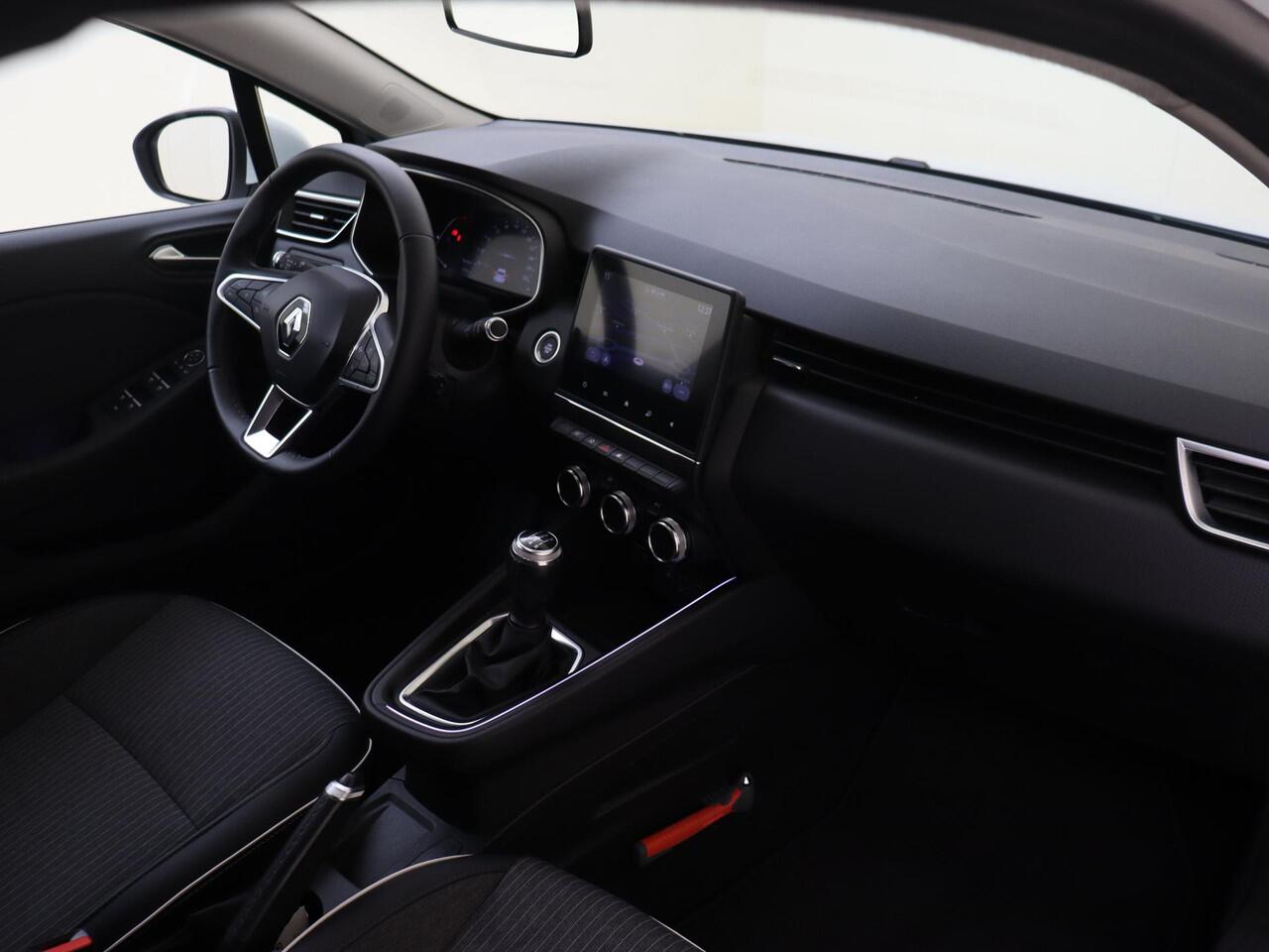 Renault CLIO 1.0 TCe 100 PK Intens Airco | Navigatie | Parkeersensoren Achter | Android Auto | Apple Carplay