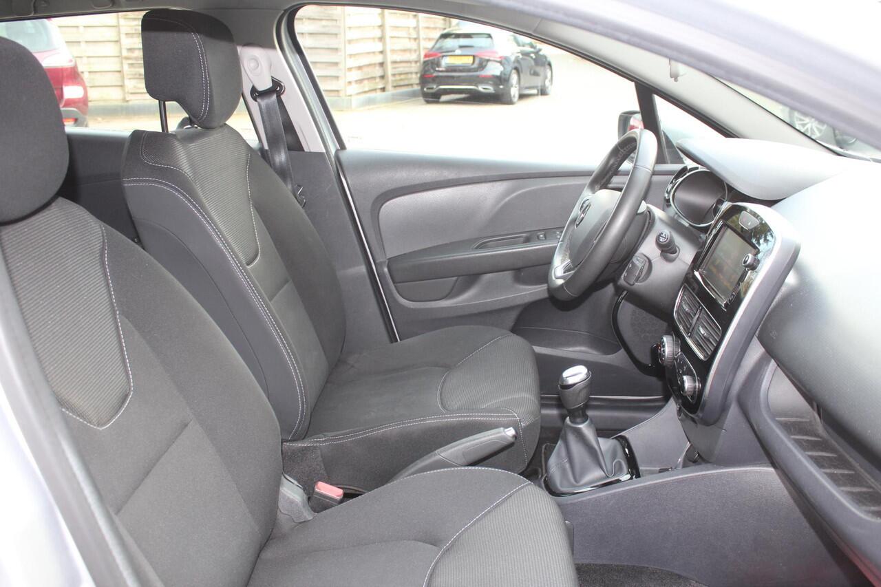 Renault CLIO Estate 0.9 TCe Limited