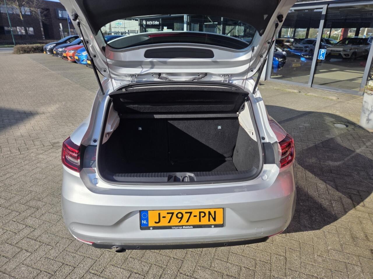 Renault CLIO TCe 100pk Zen | Navi | Cruise | PDC