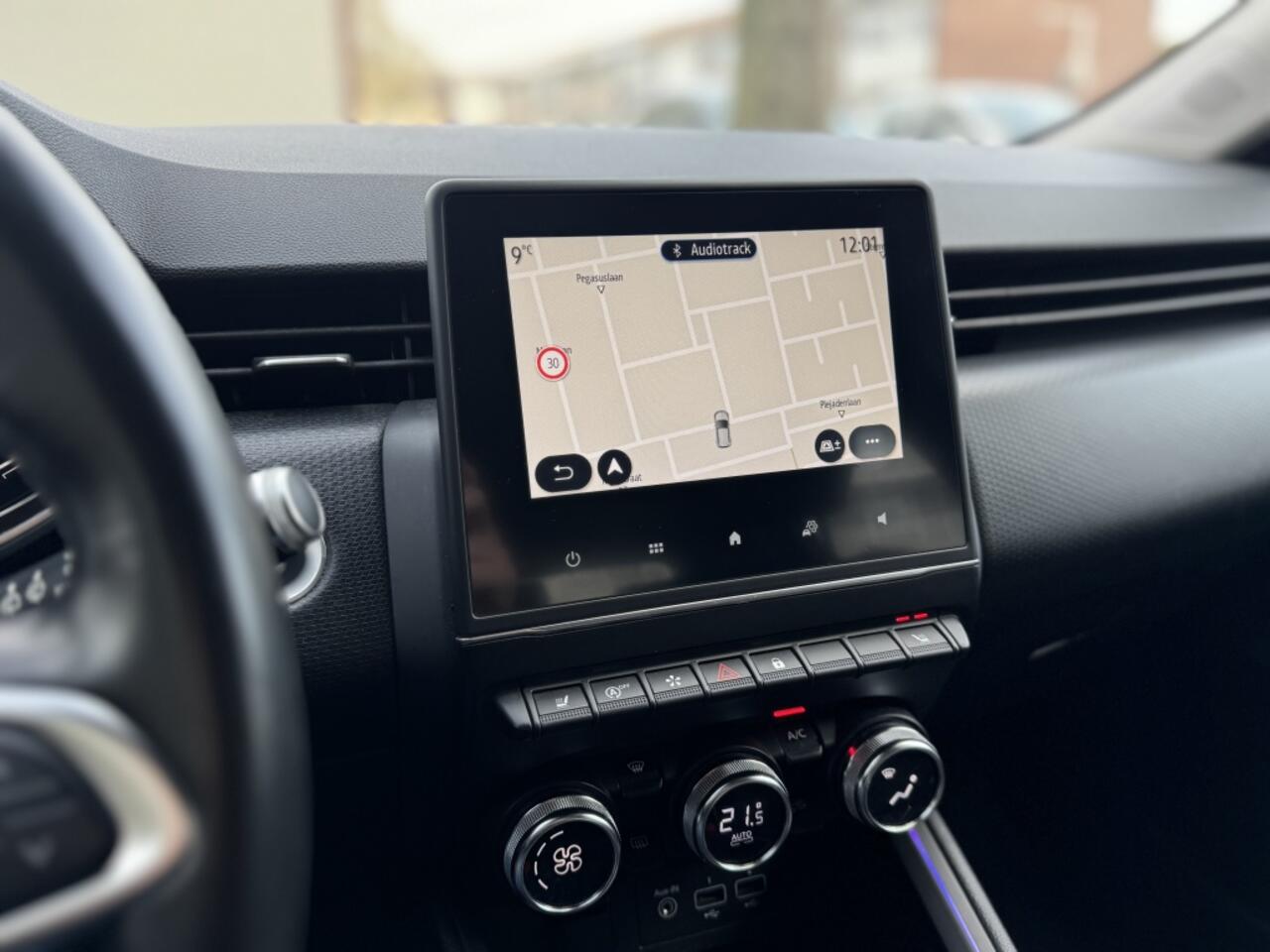 Renault CLIO 1.0 TCe Intens Virtual Camera Carplay