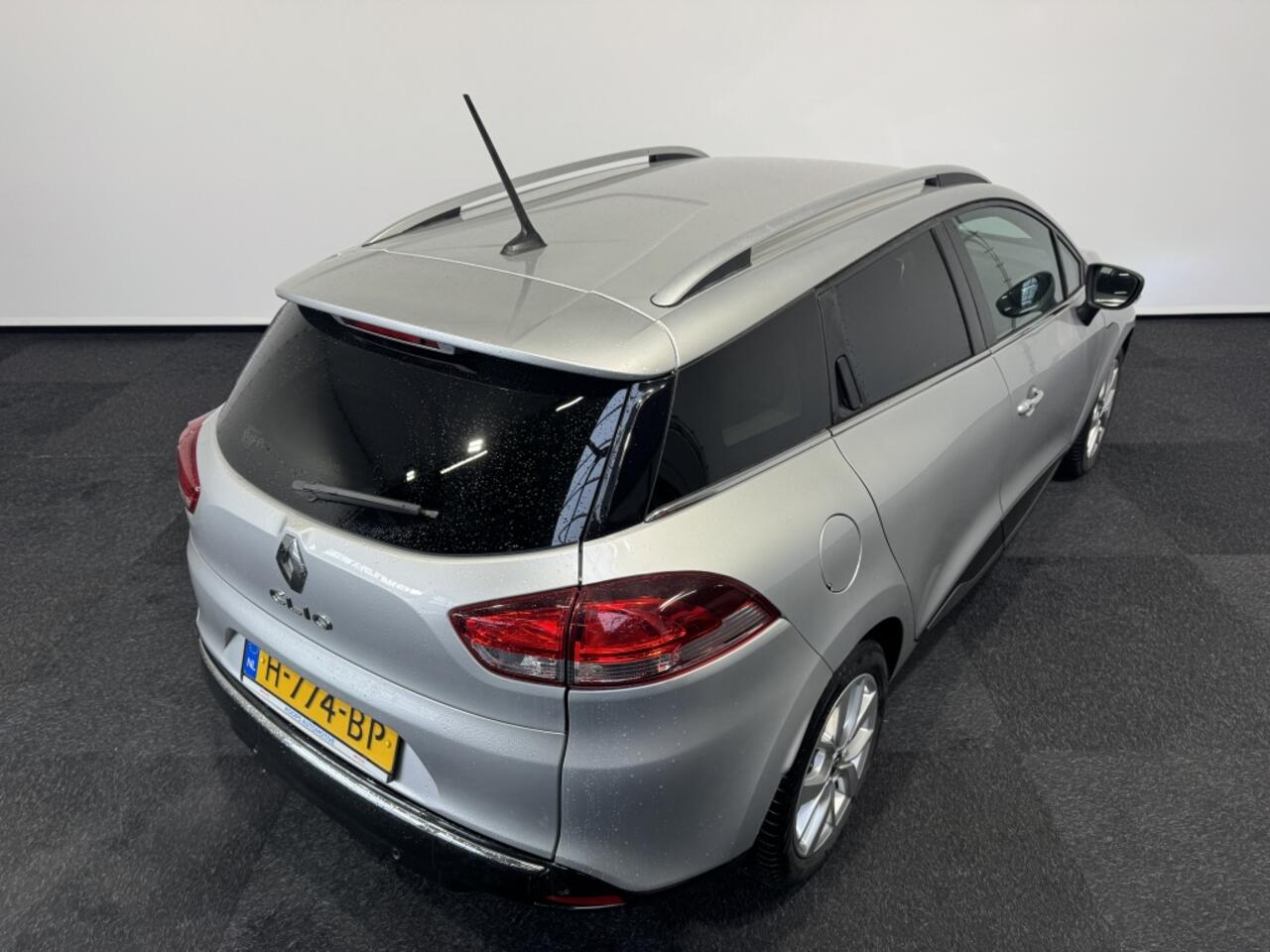 Renault CLIO Estate 0.9 TCe Limited Navigatie PDC Airco