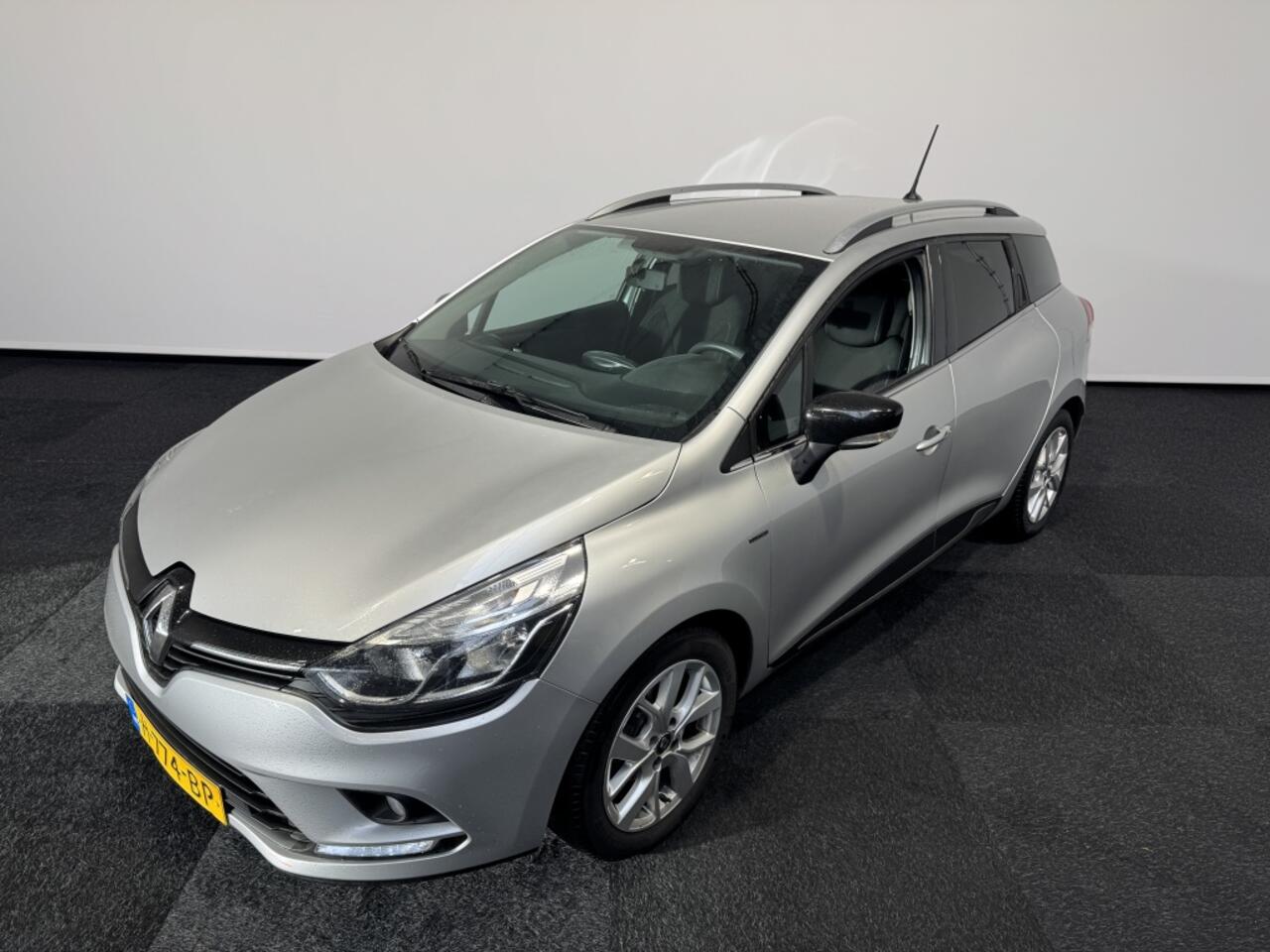 Renault CLIO Estate 0.9 TCe Limited Navigatie PDC Airco
