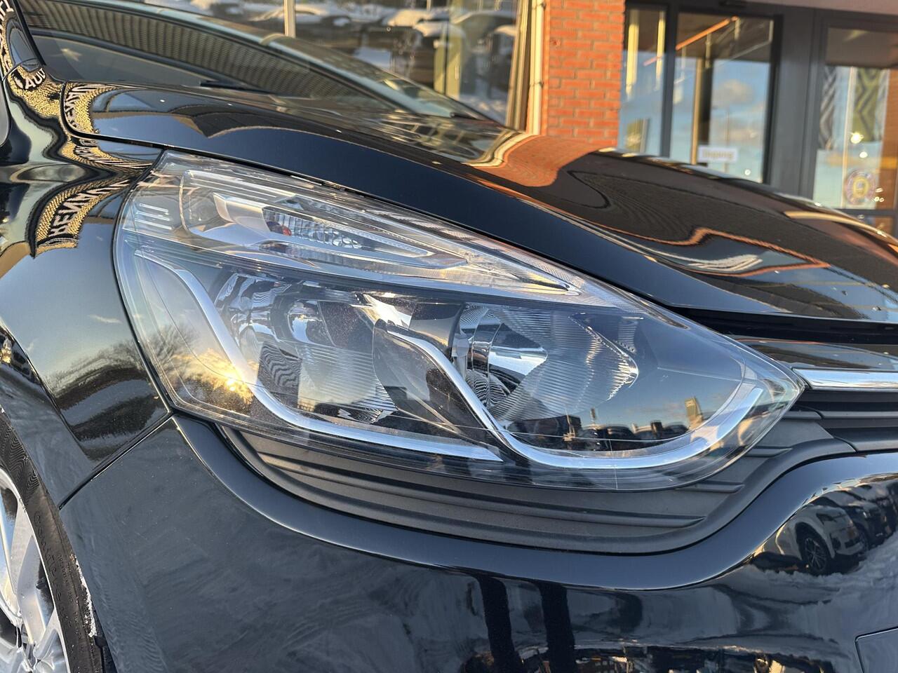 Renault CLIO Estate 0.9 TCe Limited | CAMERA | PARKEERSENSOREN | AIRCONDITIONING | CRUISE CONTROL | APPLE CARPLAY