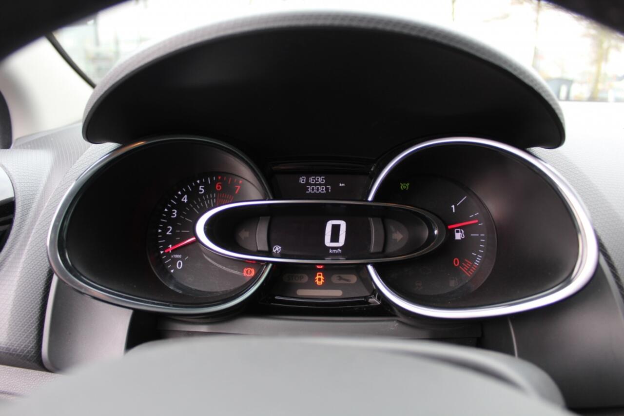 Renault CLIO Estate 0.9 TCe Limited