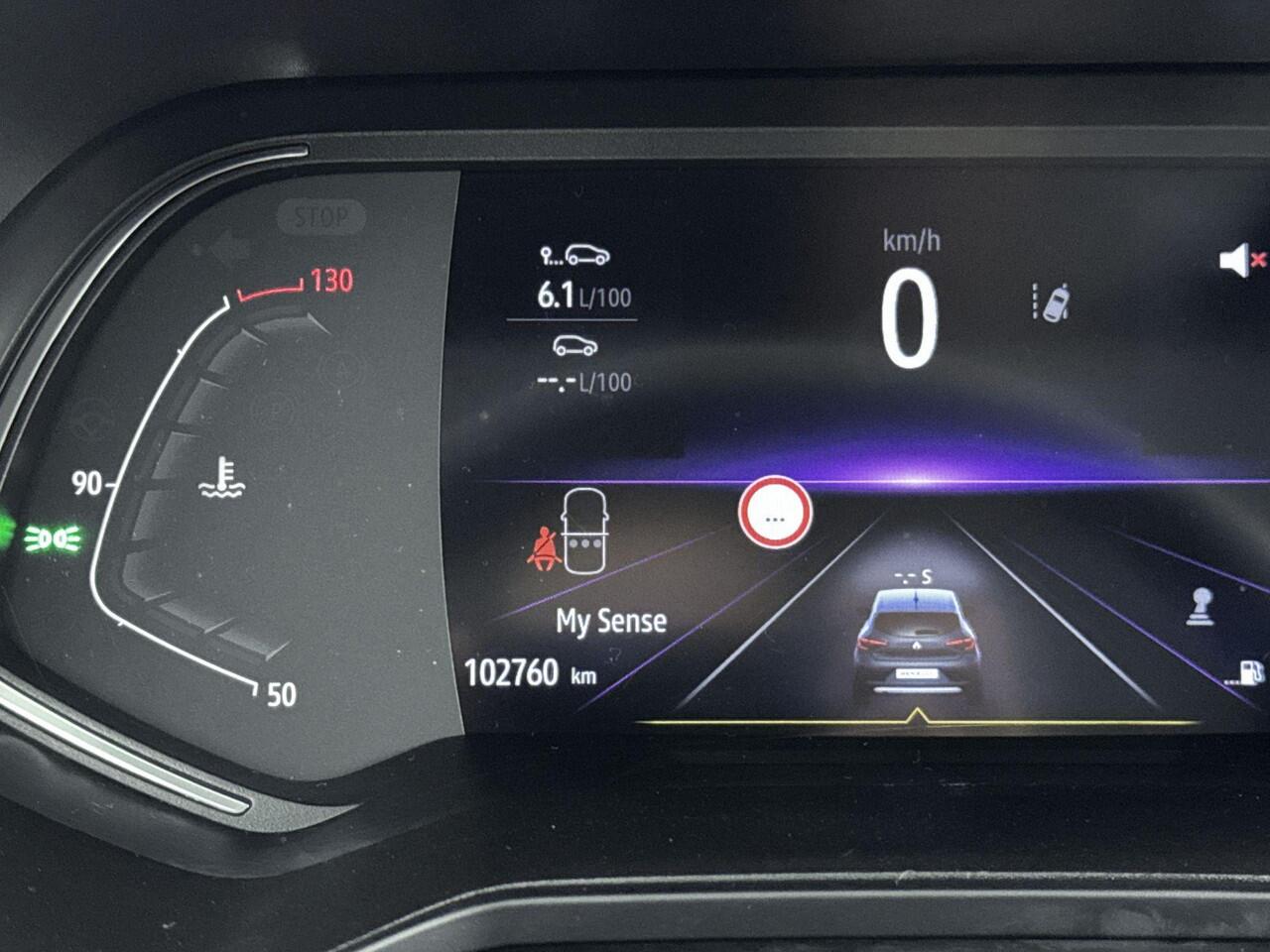 Renault CLIO 1.0 TCe 100Pk Intens | Climate Control | Cruise Control | Navigatie via Apple Carplay/Android Auto | Parkeersensoren Achter | Lichtmetalen Velgen | Keyless Start & Go | El. Inklapbare Spiegels | Bluetooth |