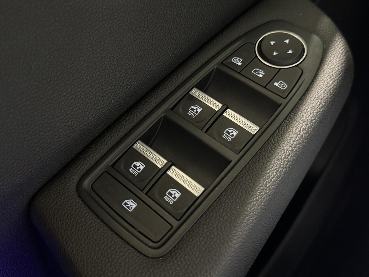 Renault CLIO 1.0 TCe Bi-Fuel Intens | Carplay | PDC | Cruise | LED ( Vestiging - Nieuwegein )