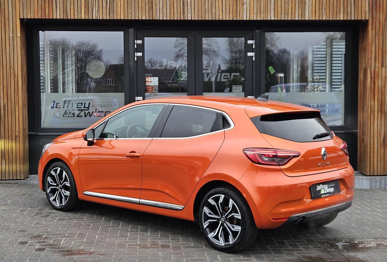Renault CLIO 1.0 TCe Intens navi. led. cruise. 17 inch. leder/stof.
