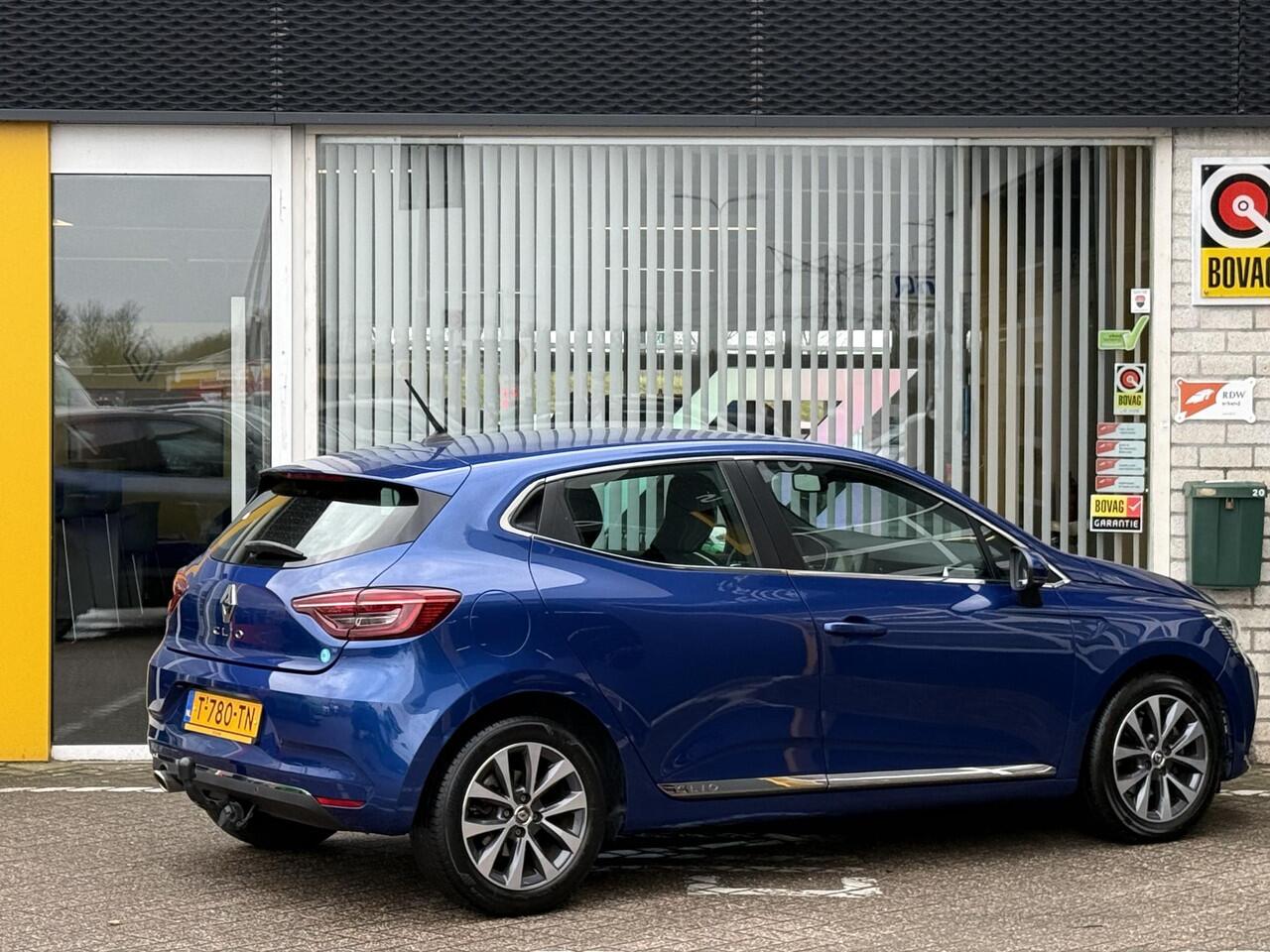 Renault CLIO 1.3 TCe Intens | Trekhaak | Navigatie | Achteruitrijcamera | Climate Control | Key-less | DAB | Lichtmetaal | Parkeersensoren |