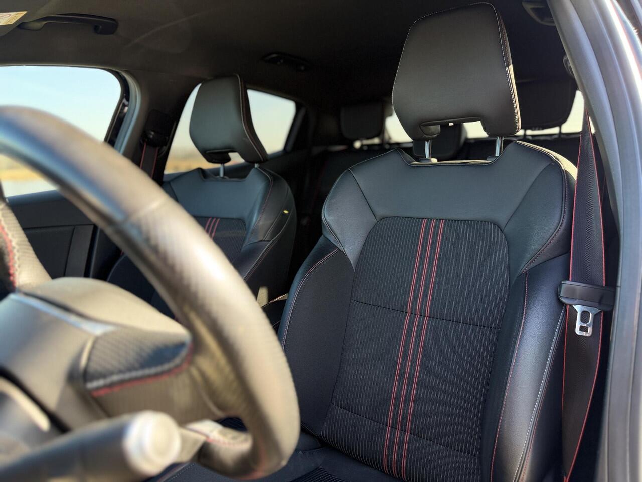 Renault CLIO 1.0 TCe R.S. Line|Carplay|Camera|Sportstoelen