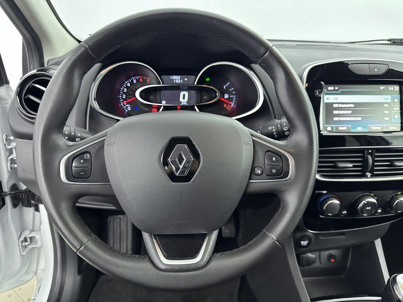 Renault CLIO Estate 0.9 TCe Limited 90PK | Navigatie | Parkeersensoren | Lichtmetalen Velgen | Cruise Control