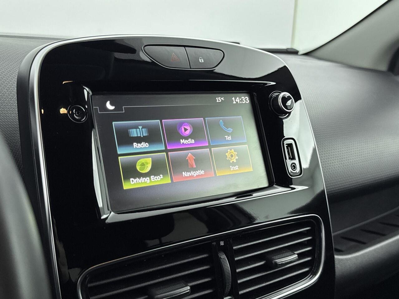 Renault CLIO Estate 0.9 TCe Limited 90PK | Navigatie | Parkeersensoren | Lichtmetalen Velgen | Cruise Control