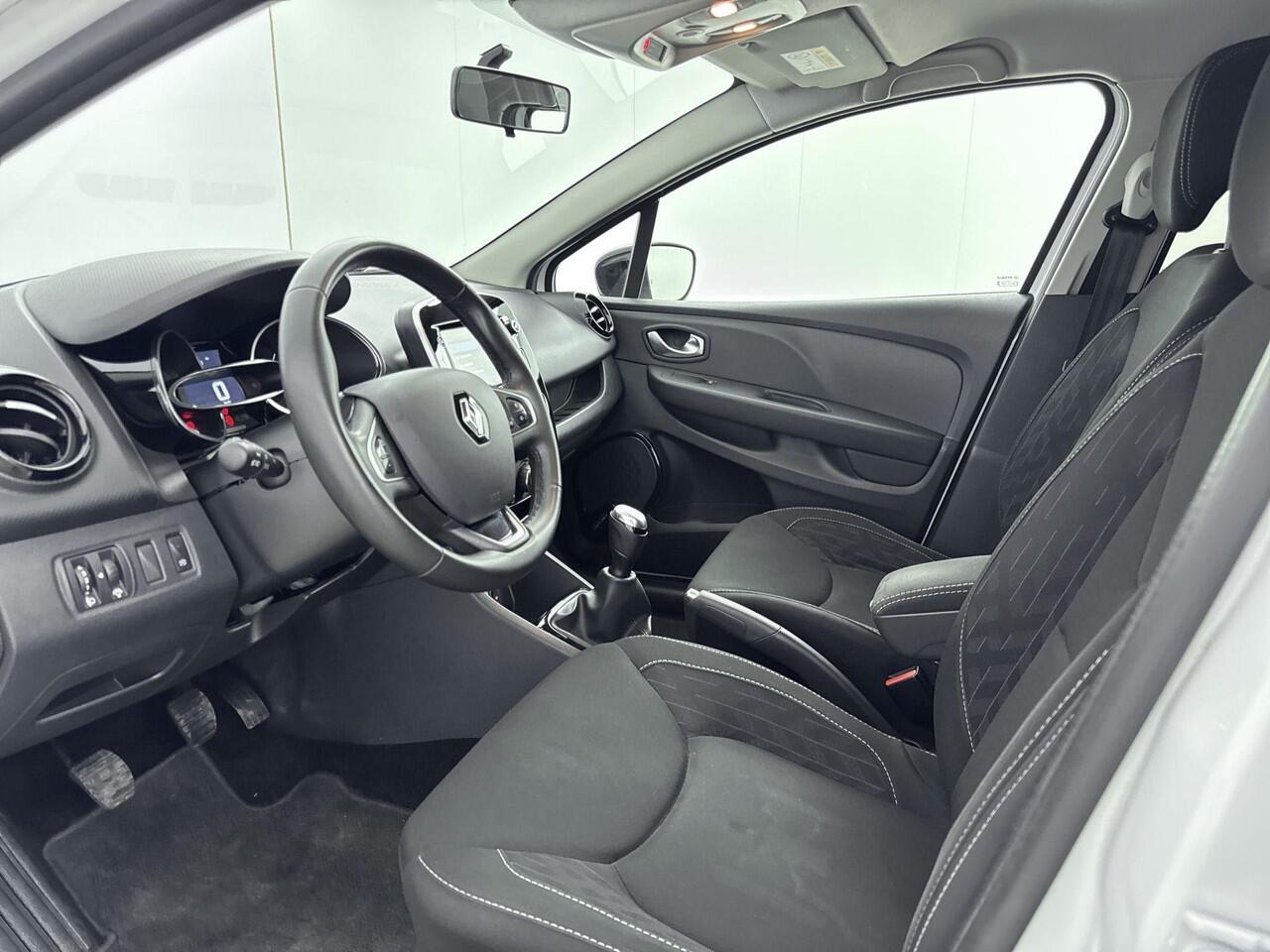 Renault CLIO Estate 0.9 TCe Limited 90PK | Navigatie | Parkeersensoren | Lichtmetalen Velgen | Cruise Control