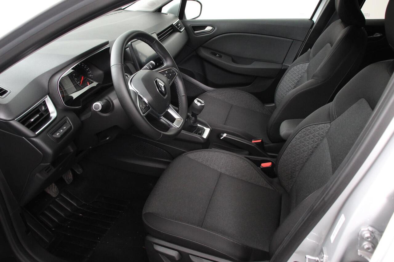 Renault CLIO 1.0 TCe 100pk Experience Navigatie Climate control Led Parkeer sensoren DAB Cruise Control