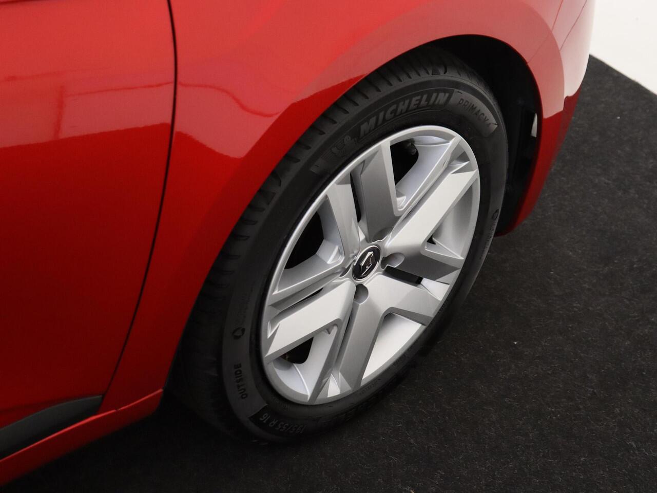 Renault CLIO 1.0 TCe Zen | Cruise Control | Parkeersensoren Achter | Apple Carplay & Android Auto | DAB+