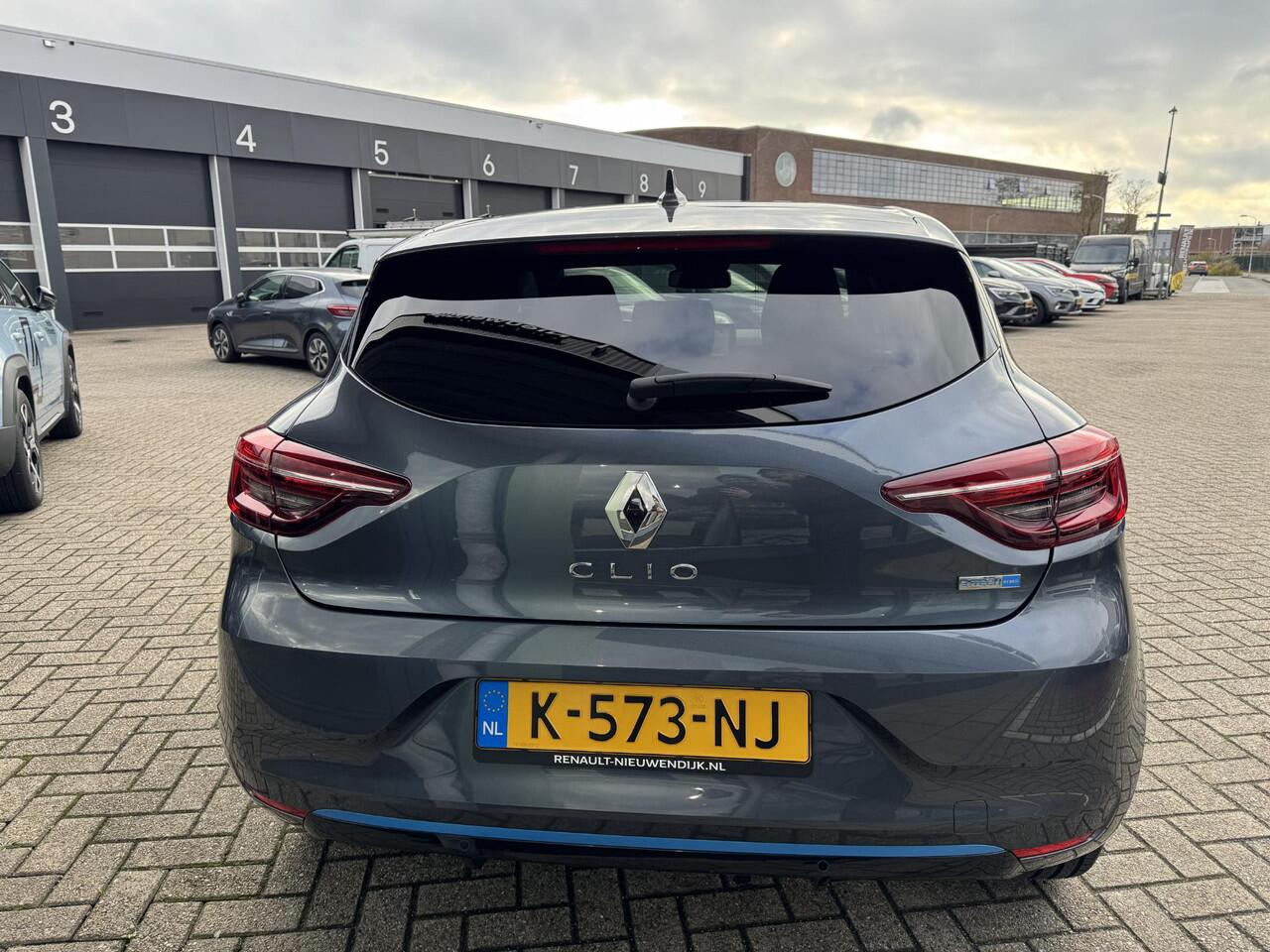 Renault CLIO 1.6 E-Tech Hybrid 140 Serie Limitee E-TECH / 1E EIGENAAR / 360 CAMERA / EASY PARK ASSIST /