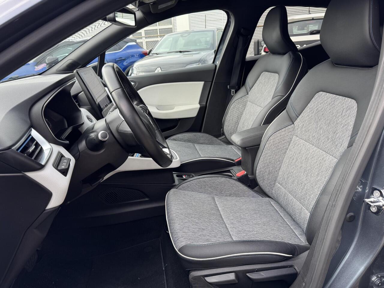 Renault CLIO 1.6 E-Tech Hybrid 140 Serie Limitee E-TECH / 1E EIGENAAR / 360 CAMERA / EASY PARK ASSIST /