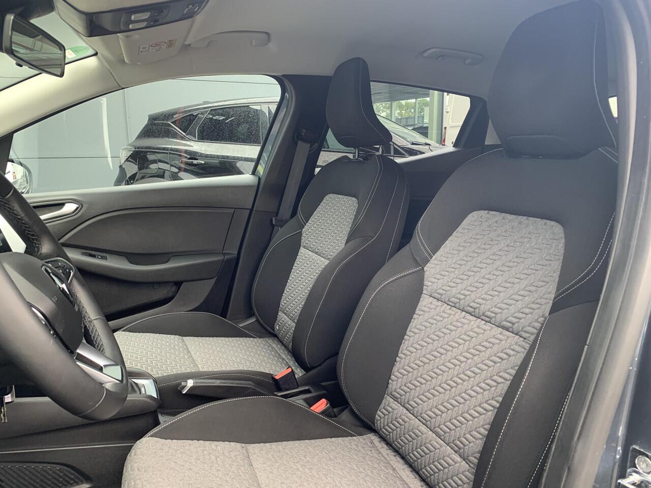 Renault CLIO 1.6 E-Tech Hybrid 140 Zen | Limited | Lane Assist | Cruise Control