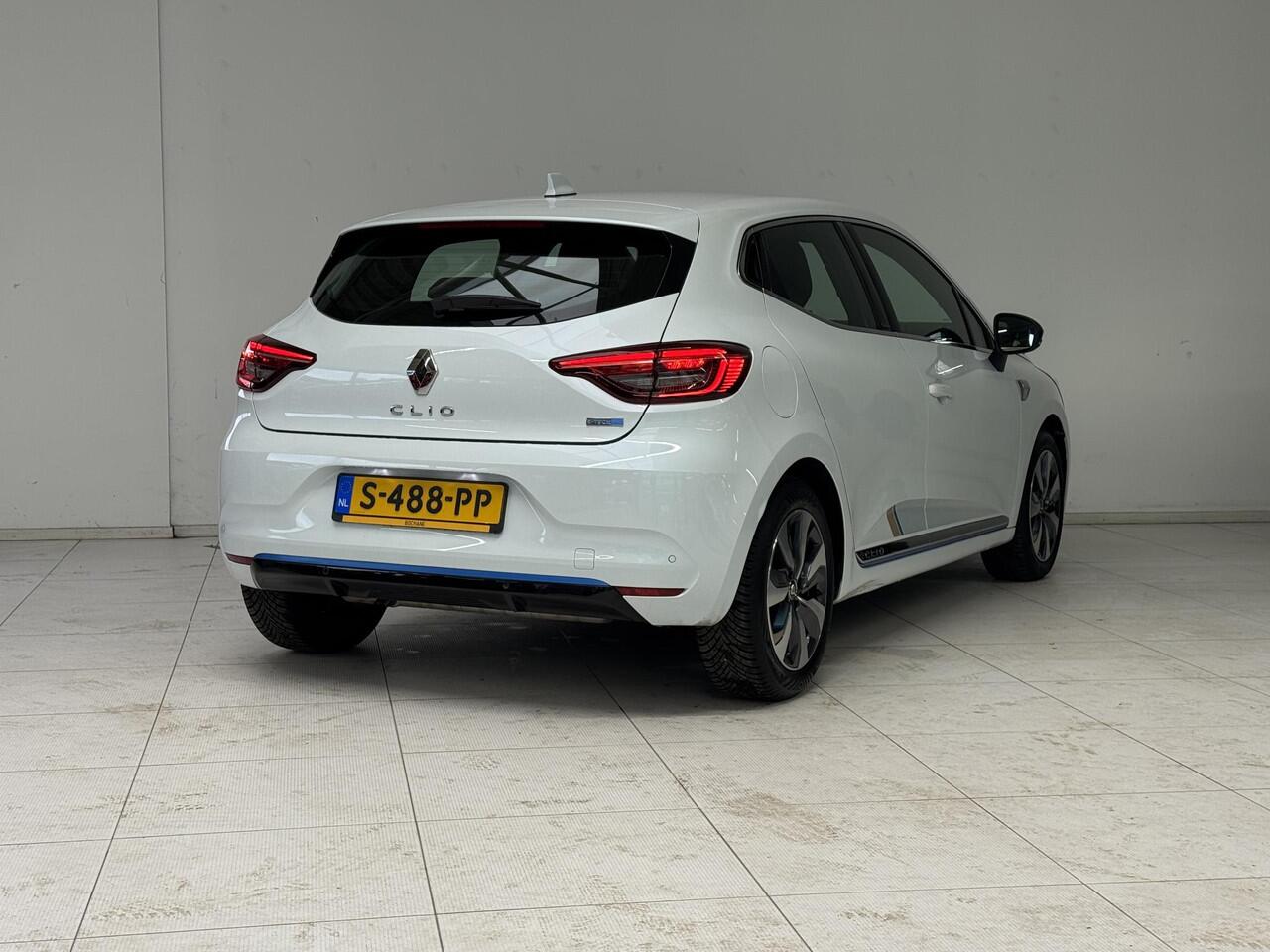 Renault CLIO 1.6 E-Tech Hybrid 140 Serie Limitee E-TECH Navigatie | Camera | Cruise control |