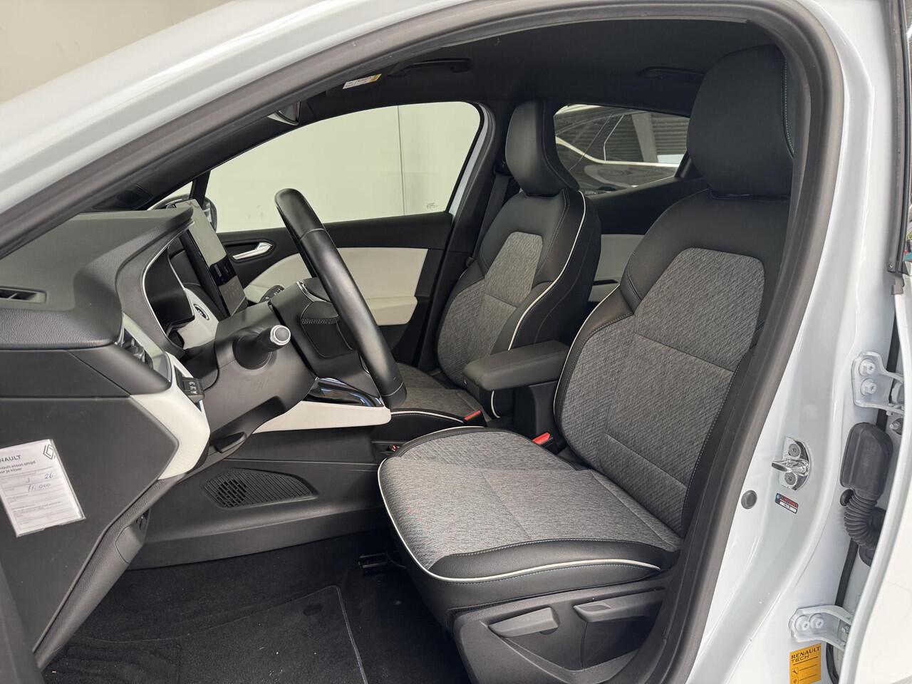 Renault CLIO 1.6 E-Tech Hybrid 140 Serie Limitee E-TECH Navigatie | Camera | Cruise control |