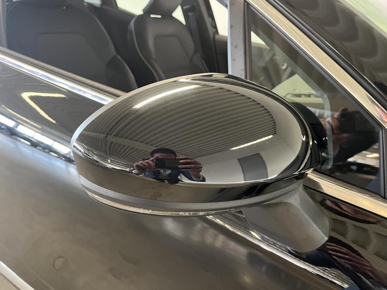 Renault CLIO Tce 90 GPF Intens APPLE CARPLAY ANDROID AUTO / CLIMATE CONTROLE / NAVIGATIE / PARKEERSENSOREN / CRUISE CONTROLE.