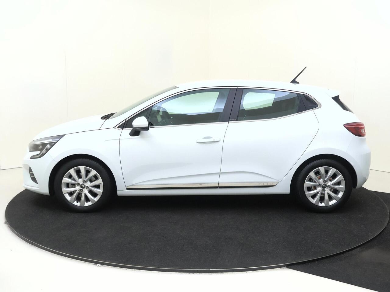 Renault CLIO 1.6 E-Tech Hybrid 140 Intens | Aut. | Climate control | Apple carplay | Parkeersensoren