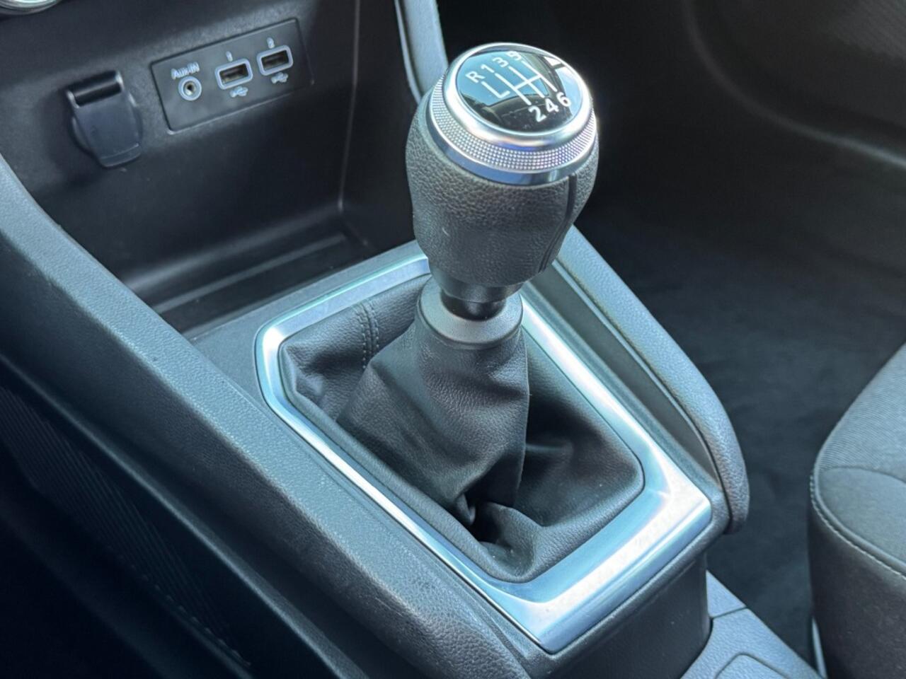 Renault CLIO 1.0 TCE BUSINESS ZEN. NAVI AIRCO LMV CRUISE STOELVERWARMING