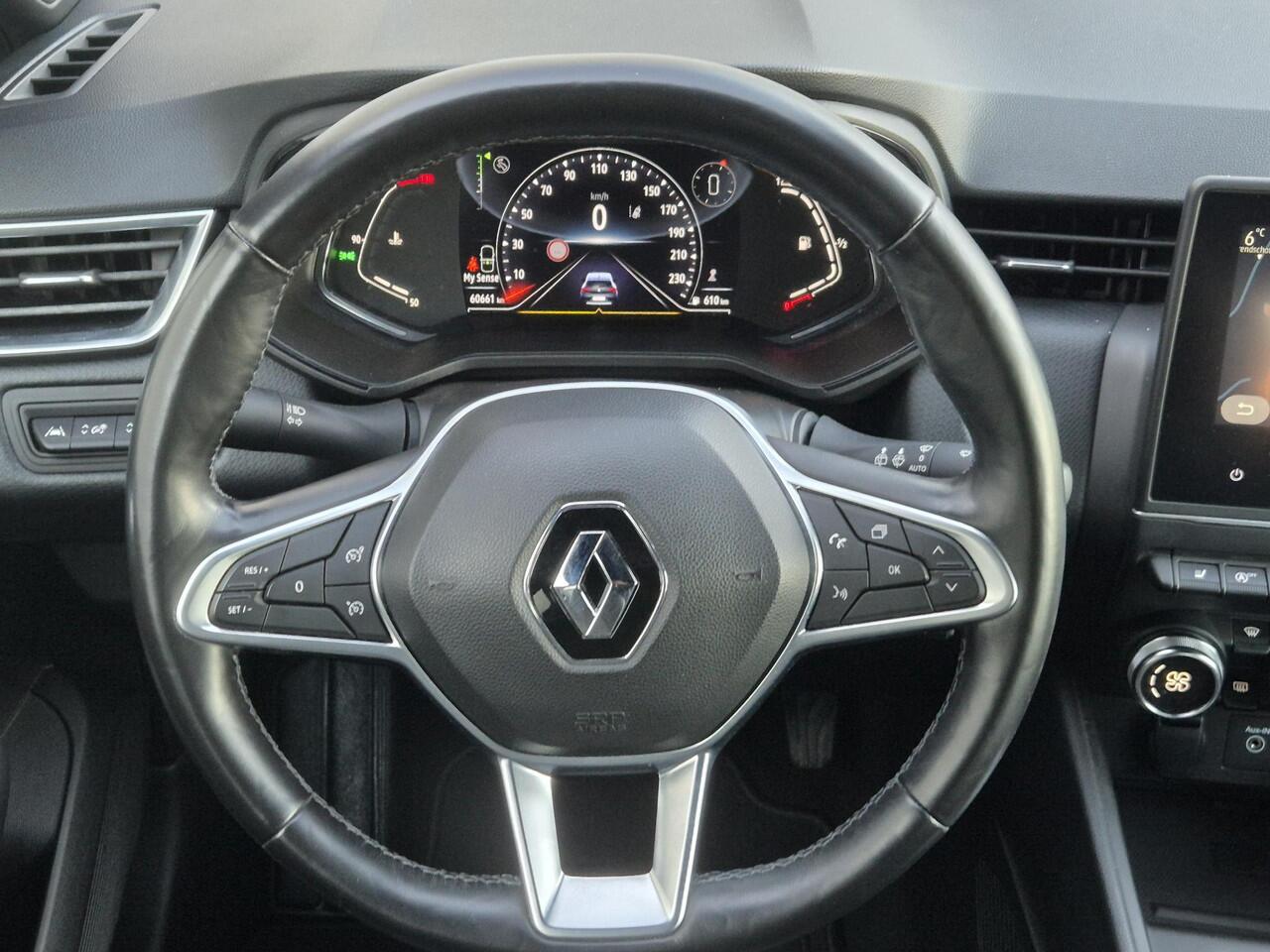 Renault CLIO 1.0 TCe Intens Handgeschakeld / Allseason banden / Pack winter / Pack Easy Link / Apple Carplay Android Auto / Stuur-, en Stoel verwarming / Cruise control / Navigatie / Keyless Entry/Start / Draadloze telefoon lader /