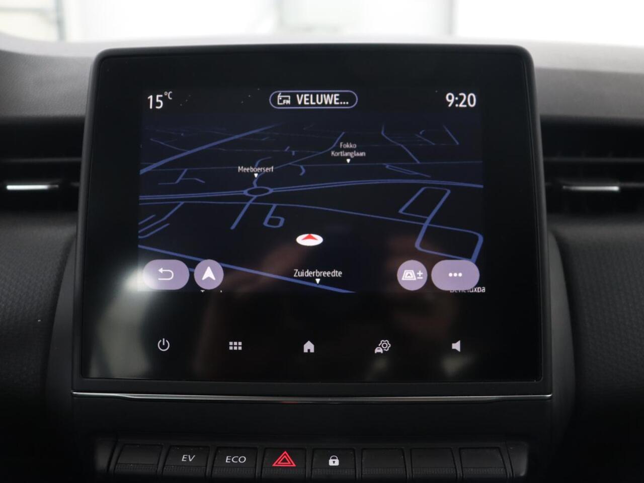 Renault CLIO 1.6 E-Tech Hybrid 140 Business Zen | Camera | Carplay | Navigatie | Full LED | Cruise control | Airco | DAB | Bluetooth