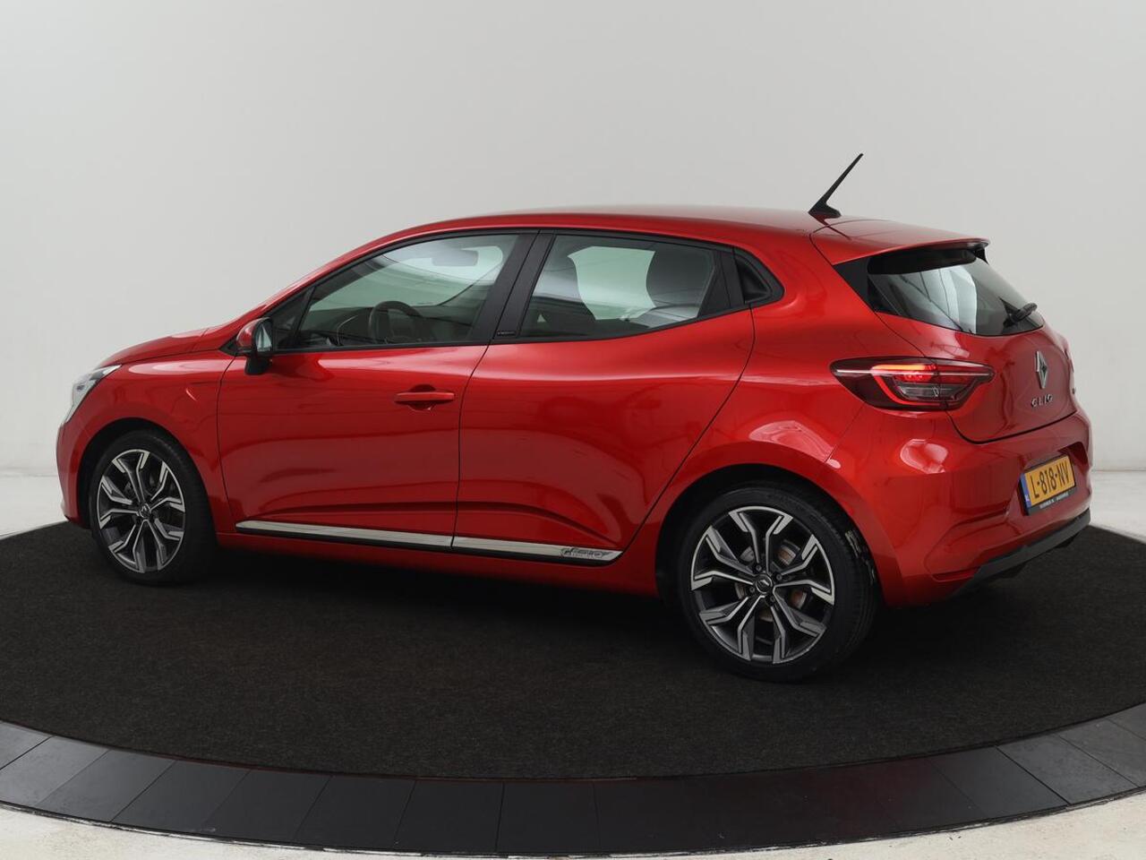 Renault CLIO 1.6 E-Tech Hybrid 140 Business Zen | Camera | Carplay | Navigatie | Full LED | Cruise control | Airco | DAB | Bluetooth