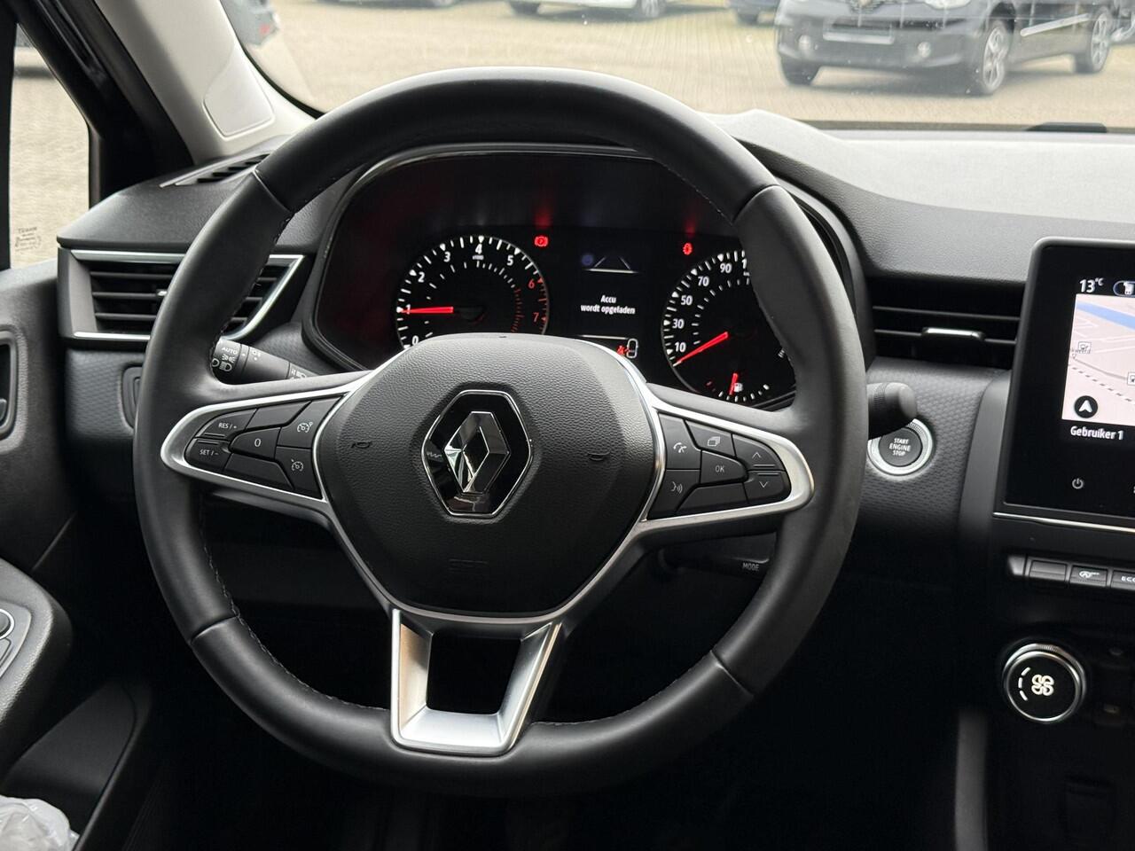 Renault CLIO 1.0 TCe Zen Comfort | NAP | Navigatie | Climate Control | Key-less | Parkeersensoren | DAB | LED |
